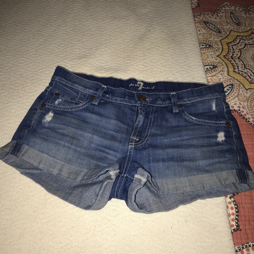 7 For All Mankind shorts size 25